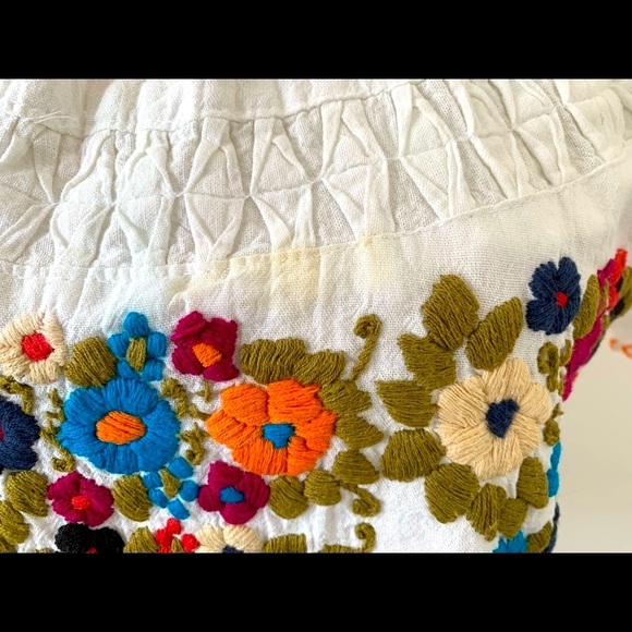 Floral Embroidered White Top - Picture 3 of 8